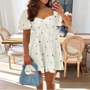 Pure White Floral EMBROIDERY BABYDOLL MINI DRESS puff sleeve size medium